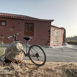 https://casa-la-canada-santiago-del-teide.in-canary-islands.com