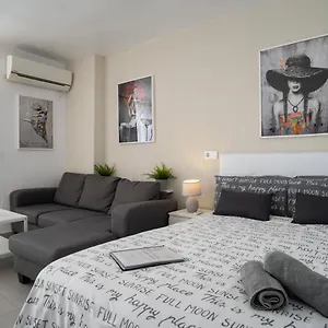 https://benalmadena-sunny-days.hotelsinnerja.org
